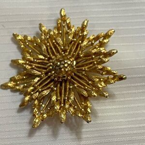 Starburst Sunburst Gold Tone BSK VTG Brooch Signed Rare